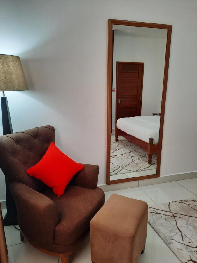 Emma'S Guest House And Self-Catering Au Cap Екстериор снимка