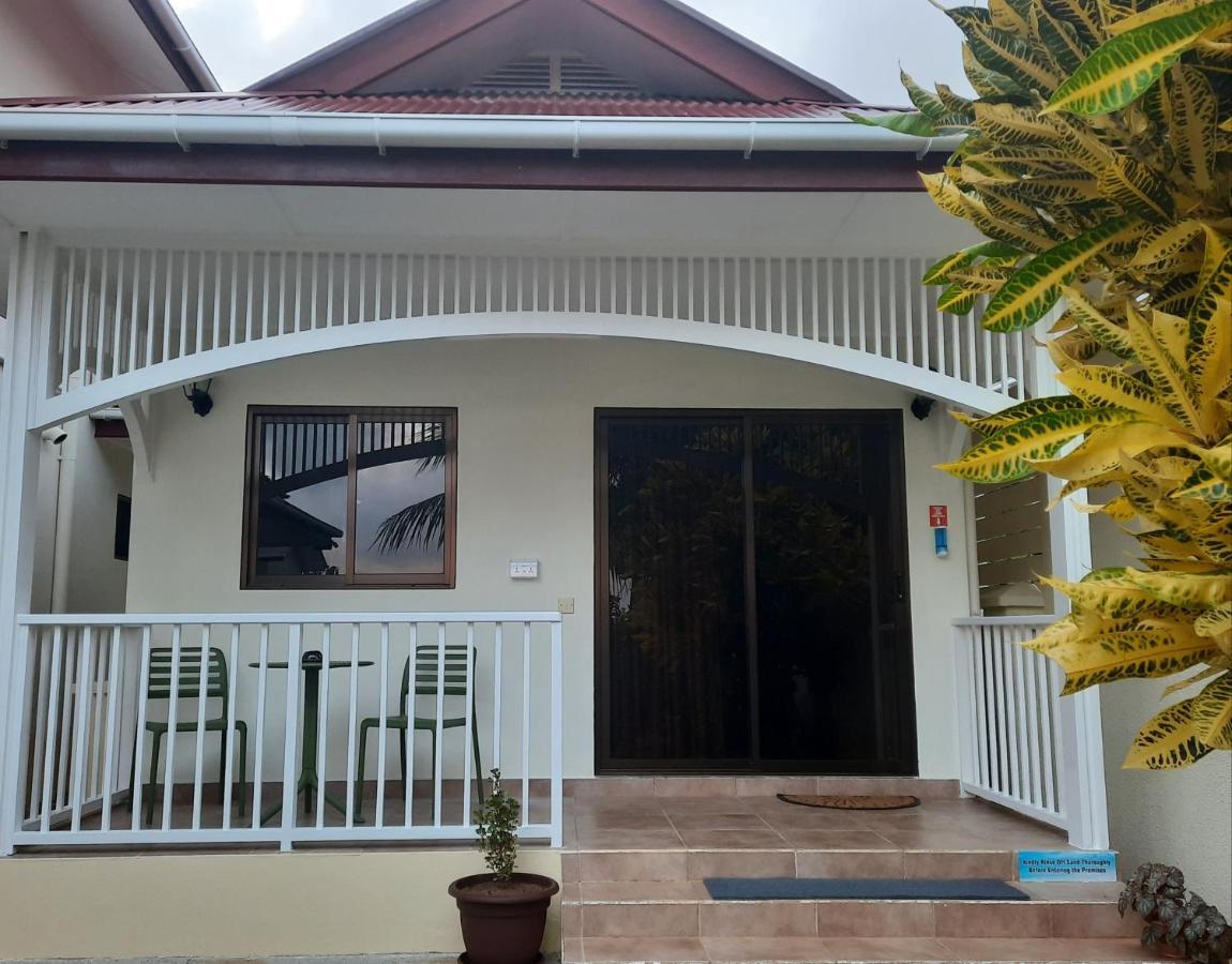 Emma'S Guest House And Self-Catering Au Cap Екстериор снимка