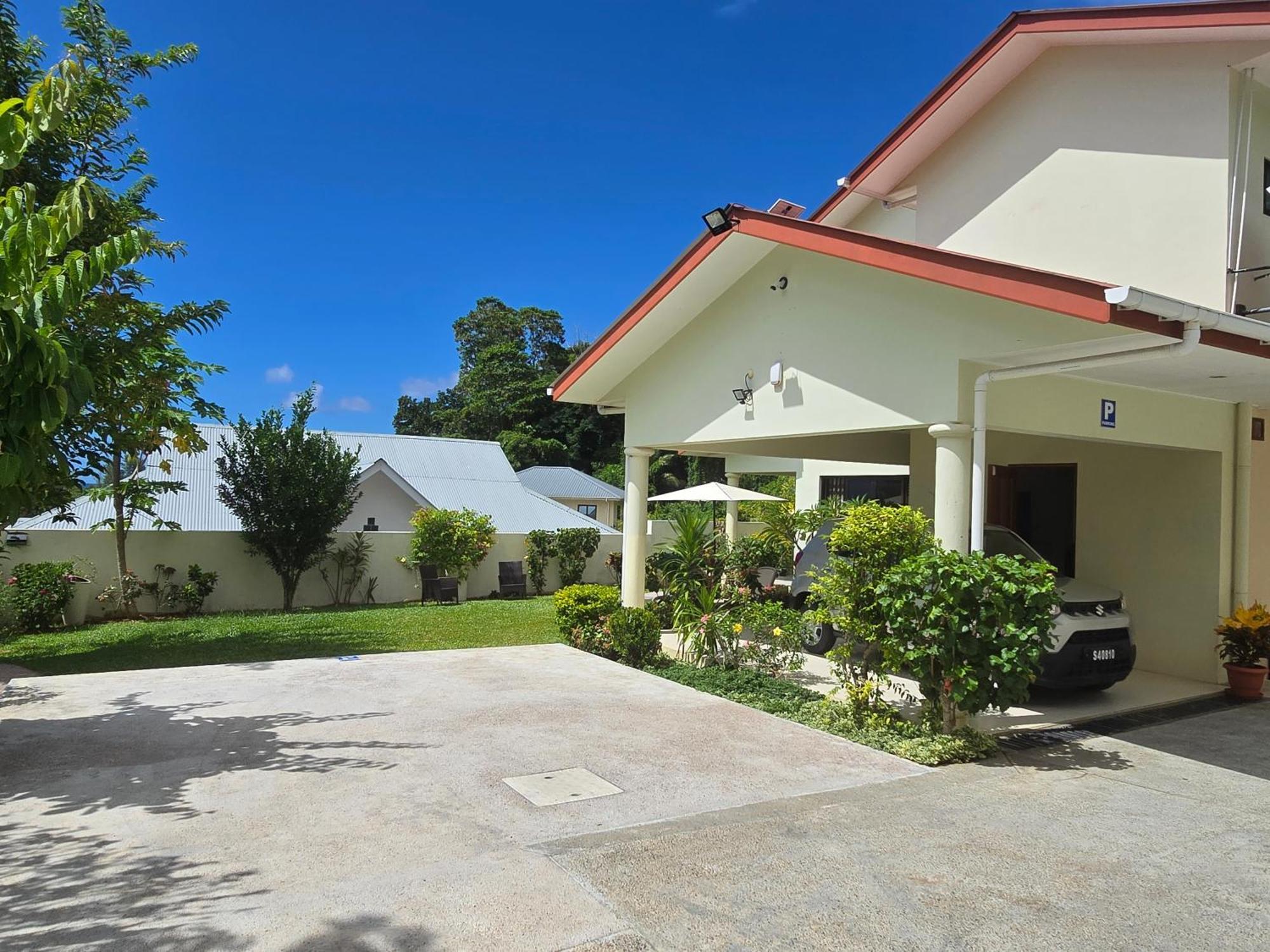 Emma'S Guest House And Self-Catering Au Cap Екстериор снимка