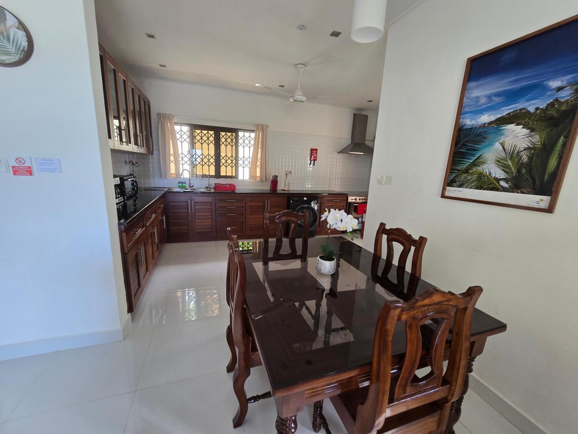 Emma'S Guest House And Self-Catering Au Cap Екстериор снимка